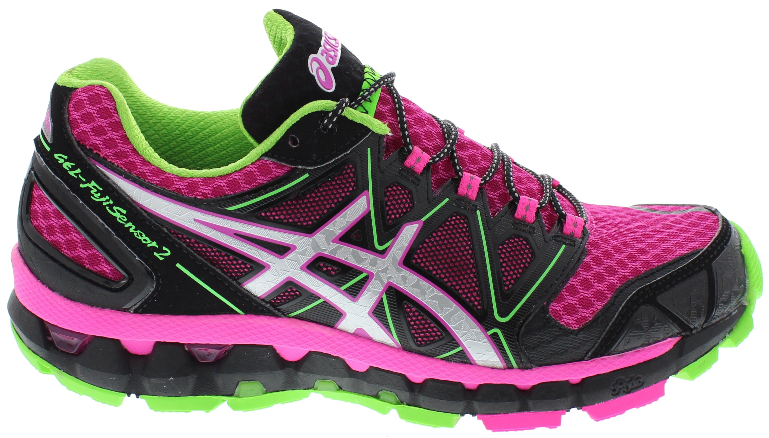 chaussure trail asics universelle